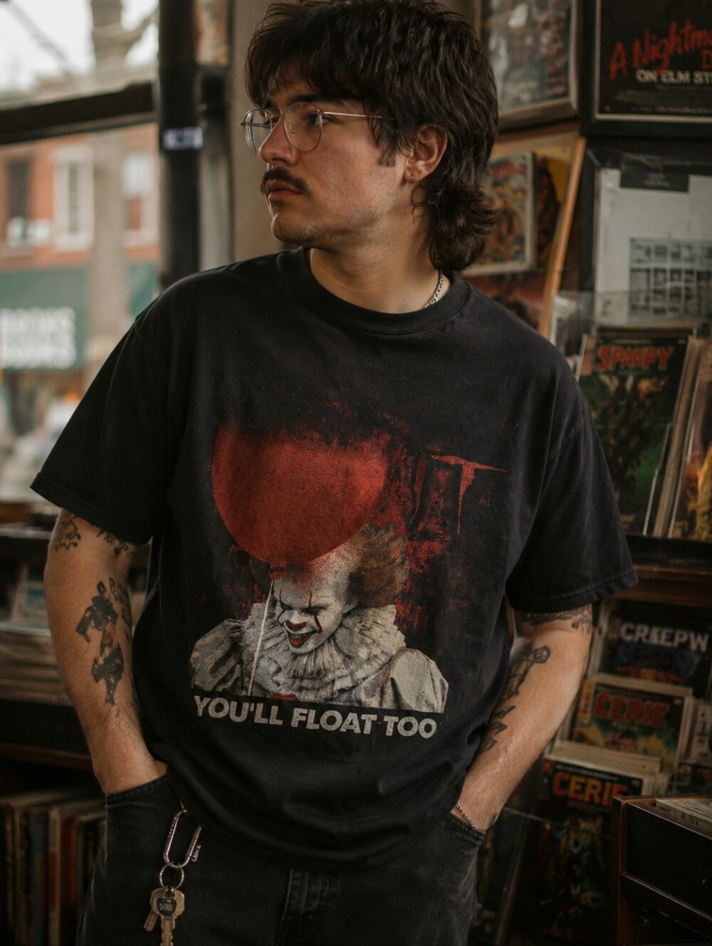 Mens Large Graphic Horror IT  T-Shirt